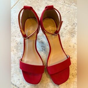 Solanz Hallie red heels with ankle straps, size 6, gently worn